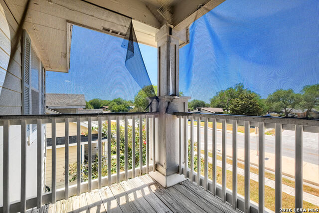 5635 Midcrown Dr Property Photo 16