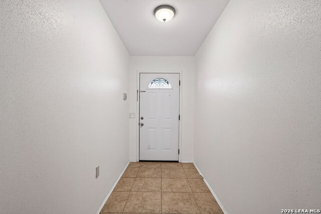 7713 Narrow Pass Property Photo 3