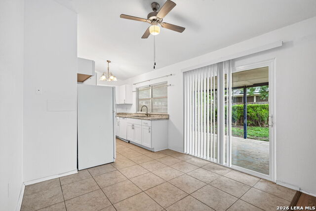 7713 Narrow Pass Property Photo 9