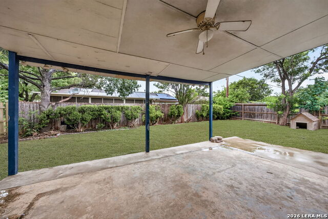 7713 Narrow Pass Property Photo 22