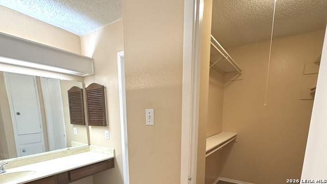 4623 Misty Run Property Photo 10