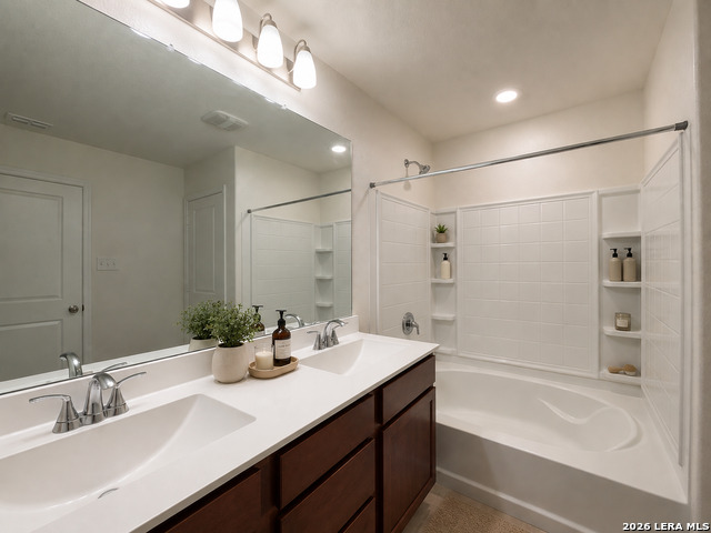 14839 Vance Jackson Rd Property Photo 6