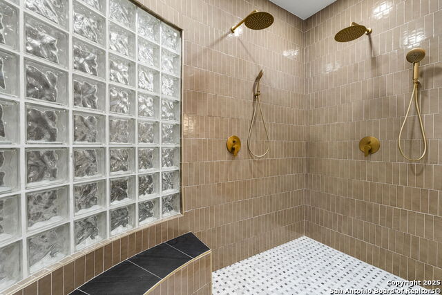 6 Turin Ct Property Photo 10