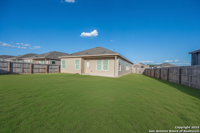 31815 Christmas Rose Property Photo 32