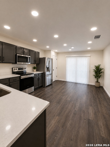 506 Blue Ribbon Property Photo 4