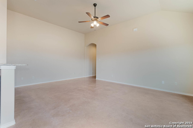 2584 Pahmeyer Rd Property Photo 7