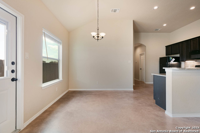2584 Pahmeyer Rd Property Photo 8