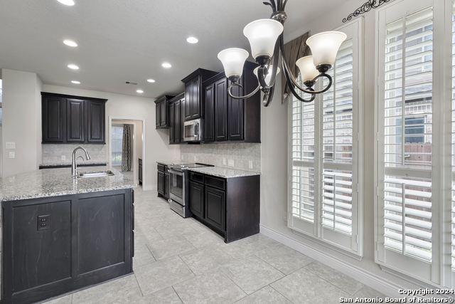 2882 Coral Sky Property Photo 10