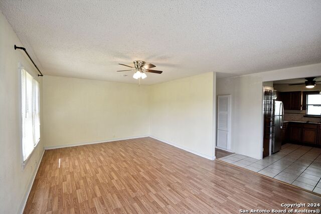 823 Serna Dr Property Photo 4