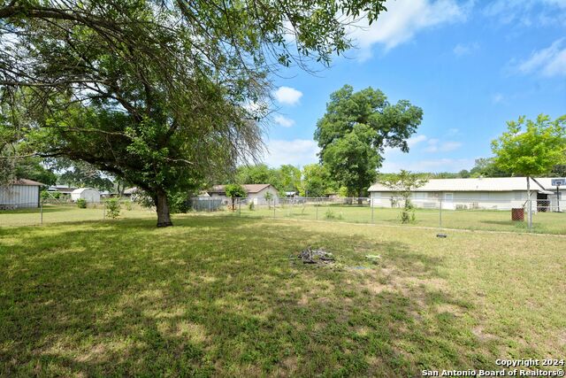 823 Serna Dr Property Photo 23