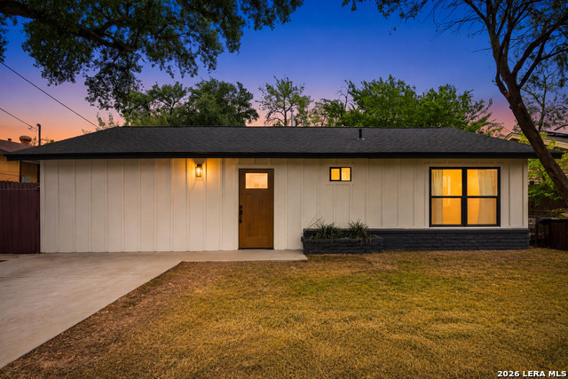 1223 W Mally Blvd Property Photo 1