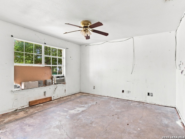 130 Rene Ave Property Photo 6