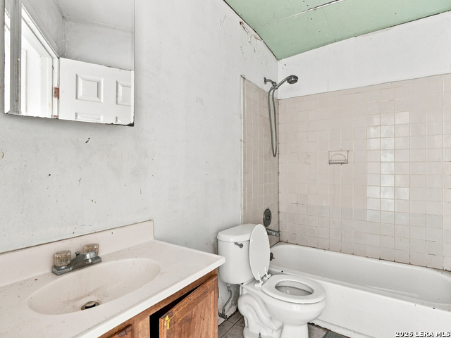 130 Rene Ave Property Photo 10