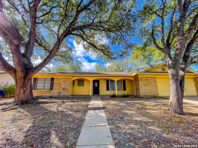 1404 E Inez St Property Photo 1