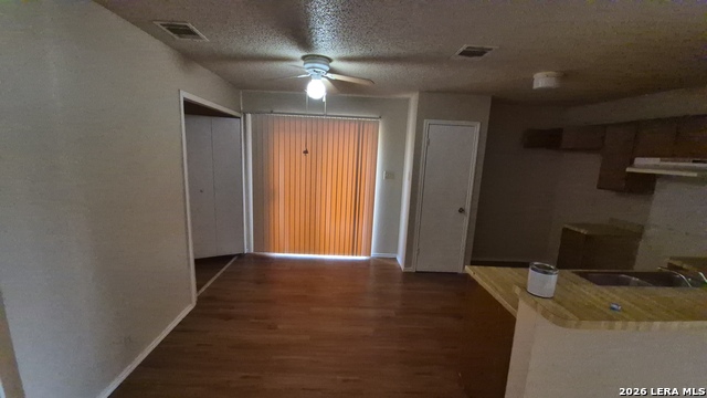 5201 Meadow Field Property Photo 5