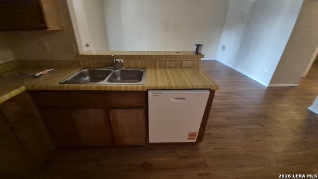 5201 Meadow Field Property Photo 9