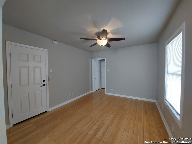 455 Eleanor Ave Property Photo 3