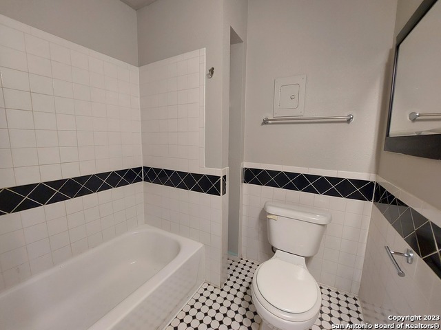 455 Eleanor Ave Property Photo 5