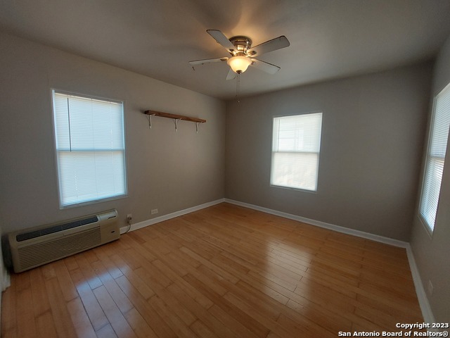 455 Eleanor Ave Property Photo 8