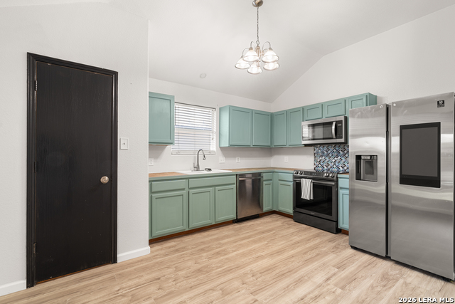 524 Copper Ln Property Photo 1