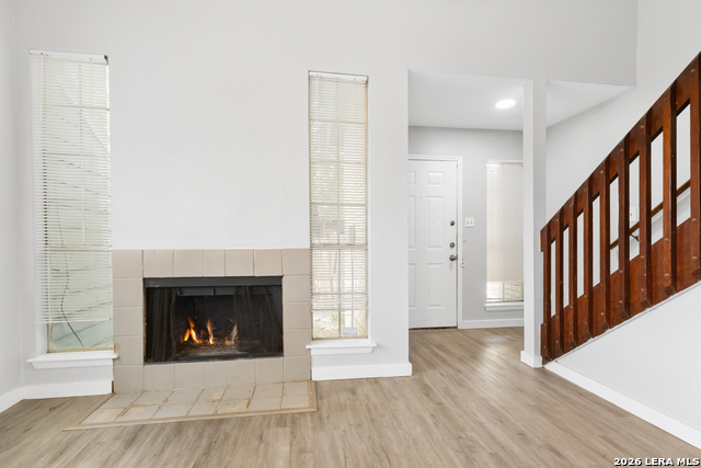 6710 Windsor Holw Property Photo 4