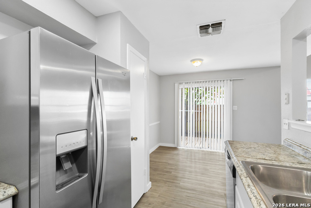6710 Windsor Holw Property Photo 10