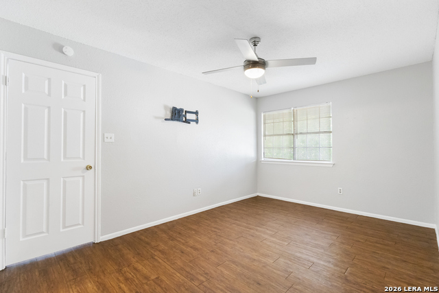 6710 Windsor Holw Property Photo 12
