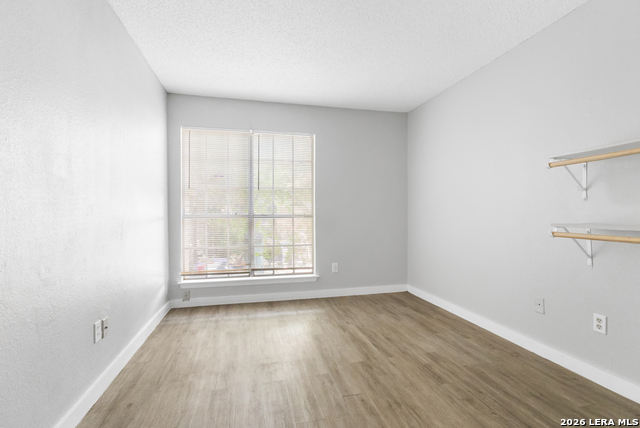 6710 Windsor Holw Property Photo 18