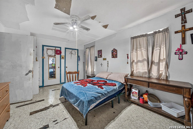 2319 Valencia Property Photo 4