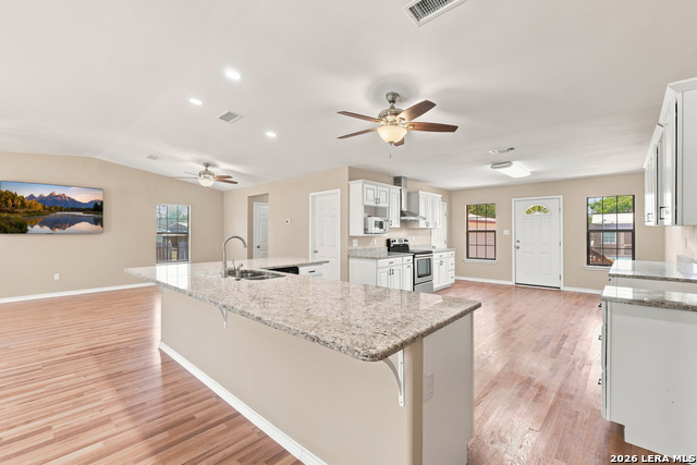 821 S E Colorado St Property Photo 4