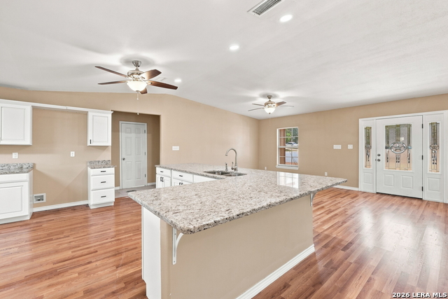 821 S E Colorado St Property Photo 8
