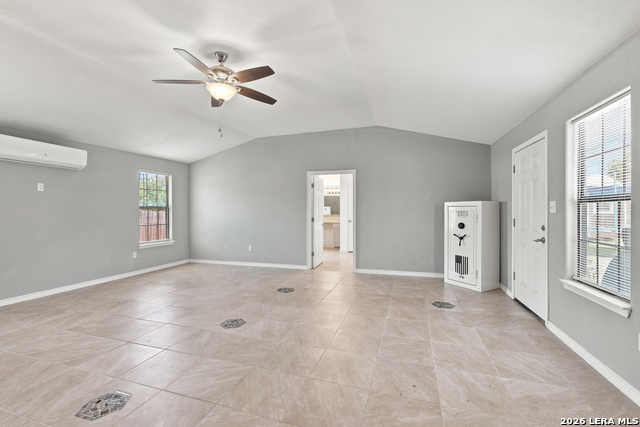 821 S E Colorado St Property Photo 13