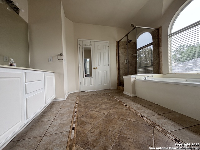 21511 Rio Comal Property Photo 28