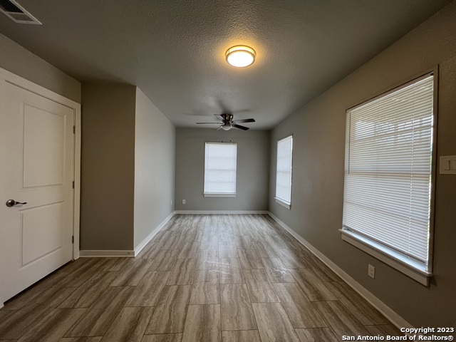 1130 Shadwell Dr Property Photo 3