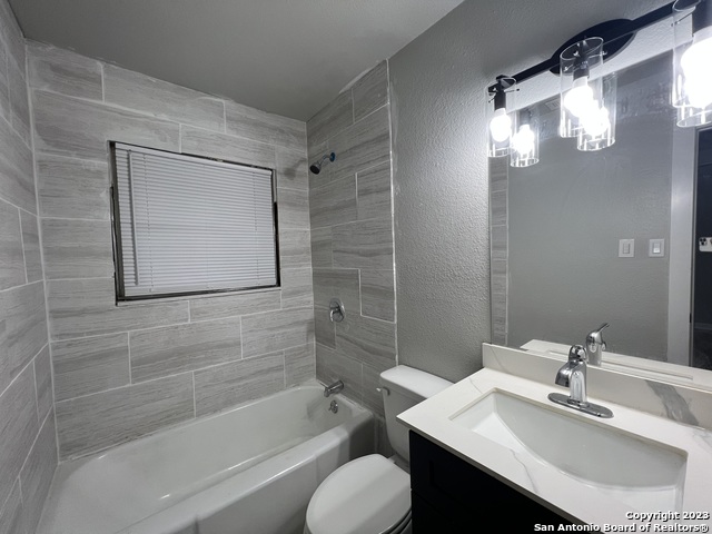 1130 Shadwell Dr Property Photo 8