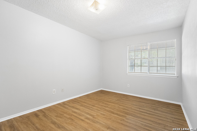 6714 Windsor Holw Property Photo 11
