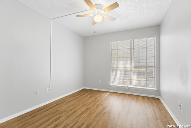 6714 Windsor Holw Property Photo 17