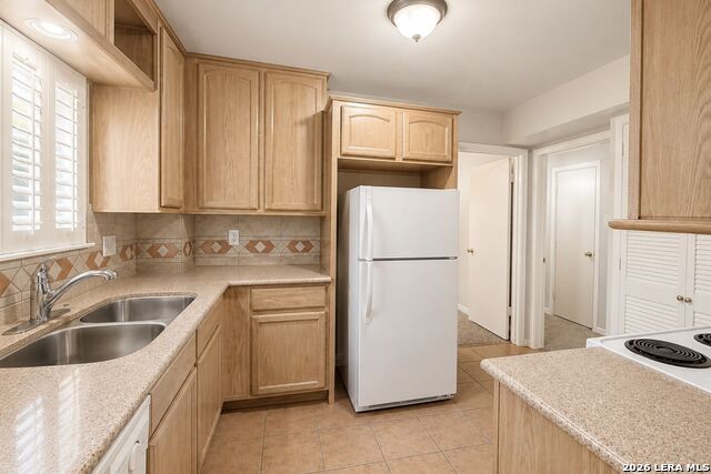 342 E Terra Alta Dr Property Photo 7