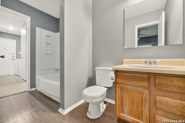 5827 Sun Bay Property Photo 10