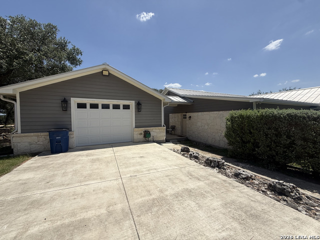 4130 Summit Dr Property Photo 3