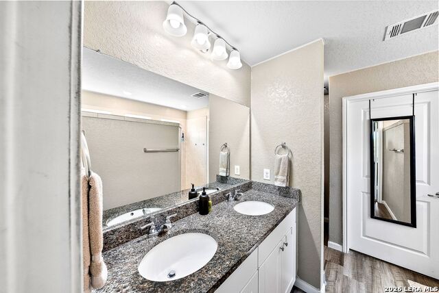 811 Blue Landing Property Photo 8