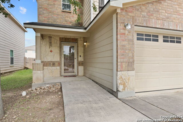 9227 Silver Vis Property Photo 4