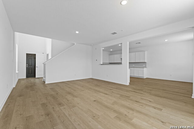304 Jersey Ln Property Photo 5