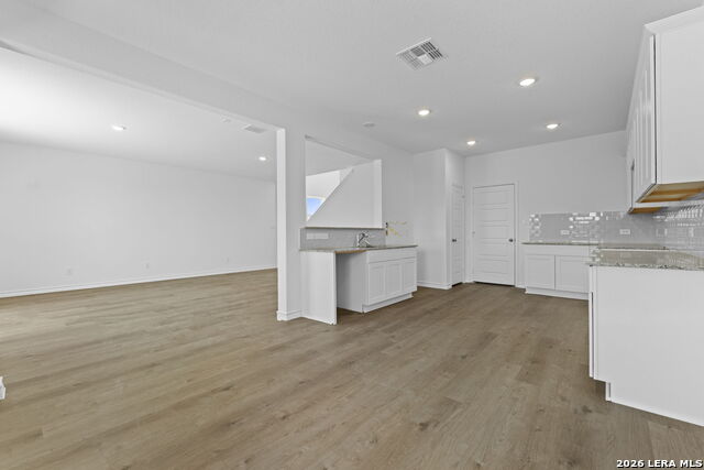 304 Jersey Ln Property Photo 12