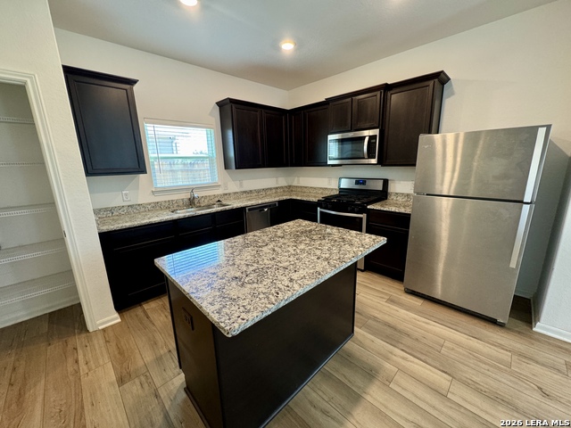 10818 Emerick St Property Photo 4