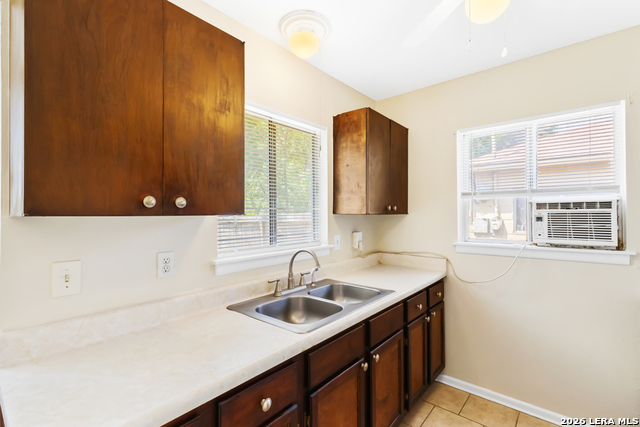4318 Sun Gate St Property Photo 10