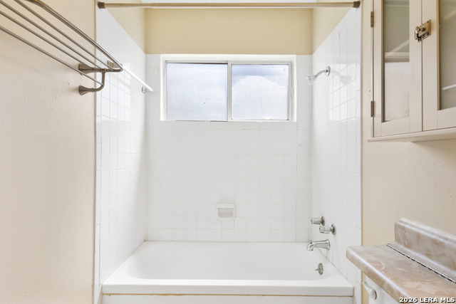 4318 Sun Gate St Property Photo 19