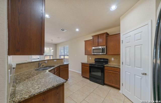 2725 Sterling Way Property Photo 11