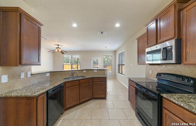 2725 Sterling Way Property Photo 12
