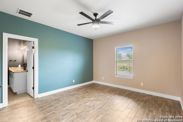 924 Scenic Hills Dr Property Photo 12